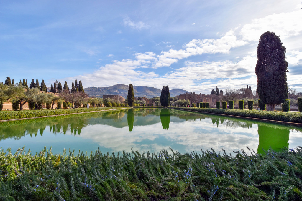 VILLA ADRIANA